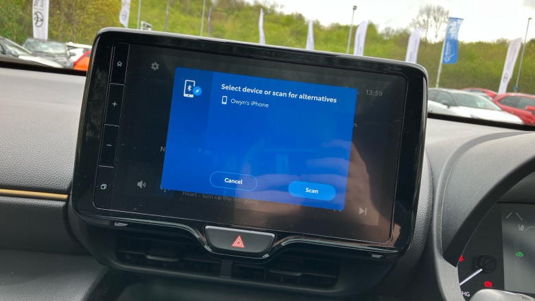 Toyota Yaris Cross 1.5 Hybrid Dynamic AWD 5dr CVT Hybrid Estate